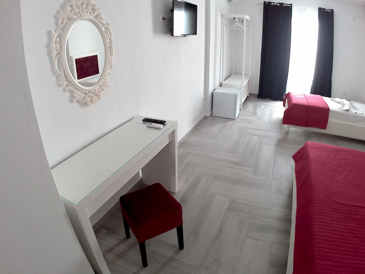 Cava Boutique Hotel *